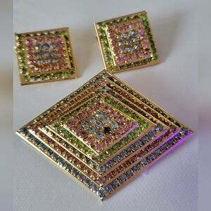 Vintage Multi-Color Rhinestones Brooch & Clip Earrings. Uranium Stones